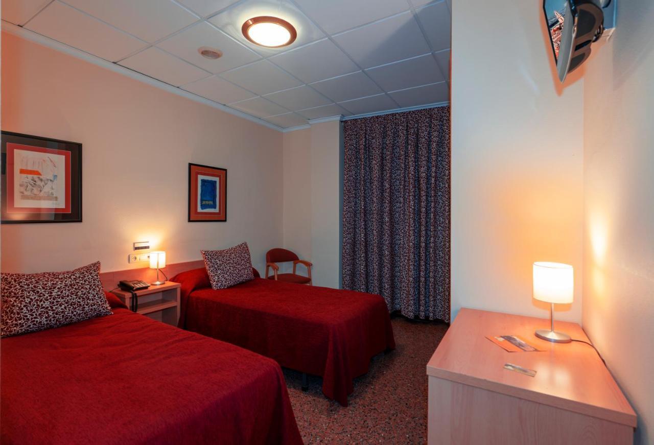Hotel Anna 코센타이나 외부 사진