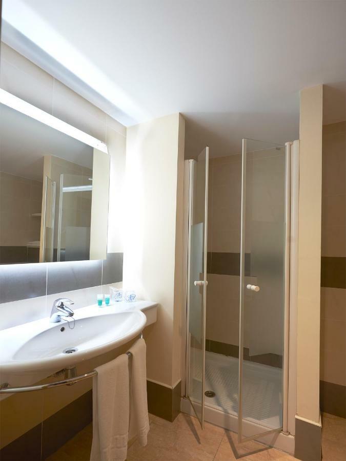 Hotel Anna 코센타이나 외부 사진