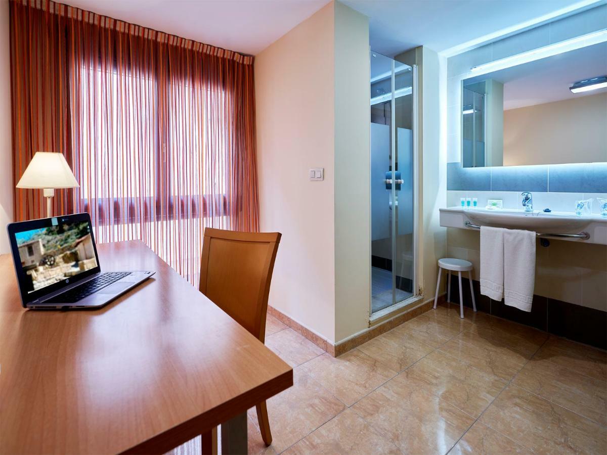 Hotel Anna 코센타이나 외부 사진